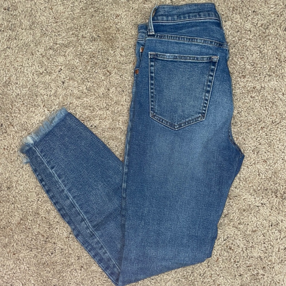 Gap true skinny mom jeans